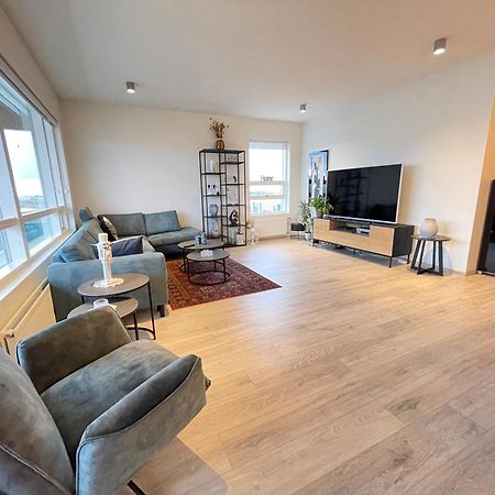 Modern And Spacious 3 Bedroom Apartment In Kopavogur Рейкявик Екстериор снимка